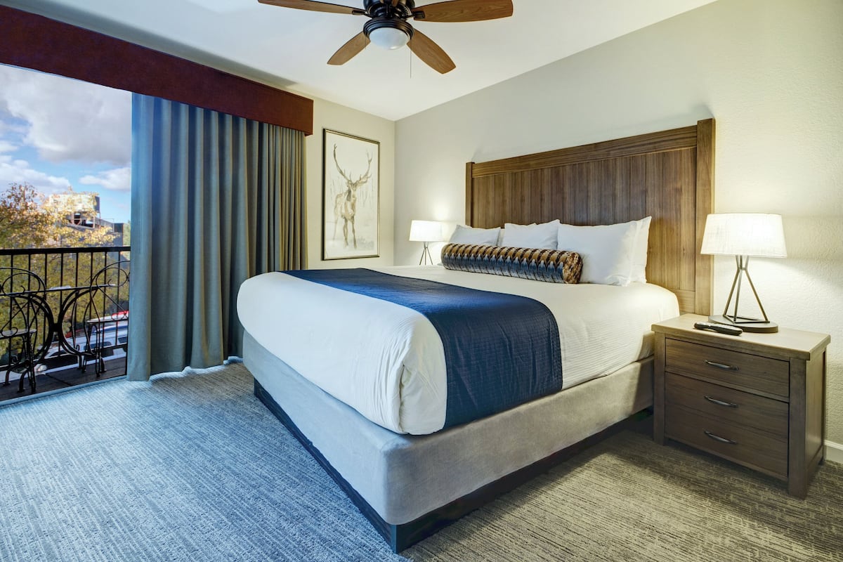 1 bedroom, blackout drapes, iron/ironing board, free WiFi