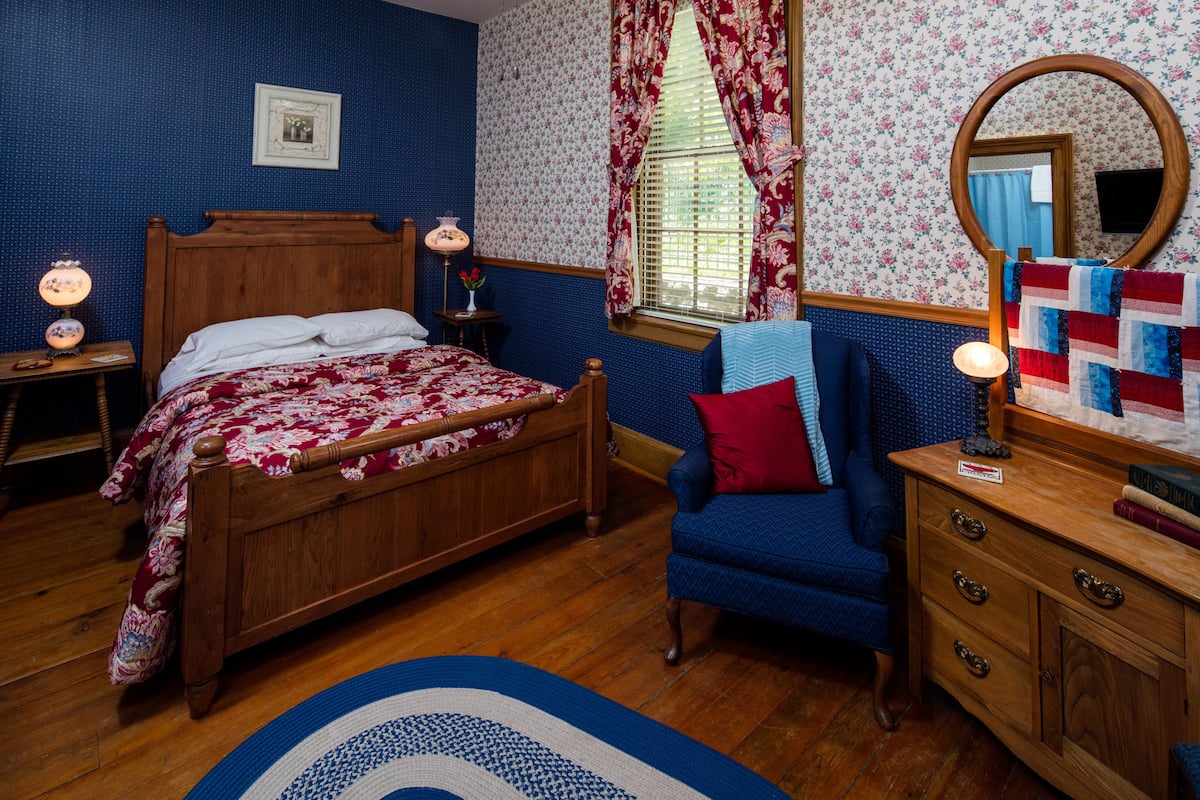 Premium bedding, individually decorated, individually furnished
