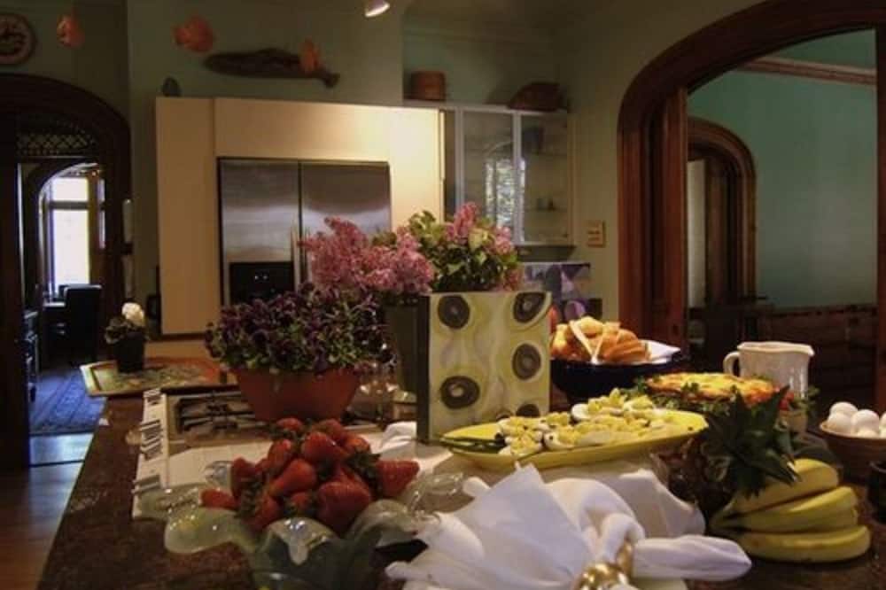 Boyden House Inn B&B - Robinson Township, MI