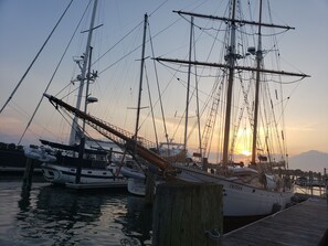 Boating - Pecan Tree Inn (Beaufort)