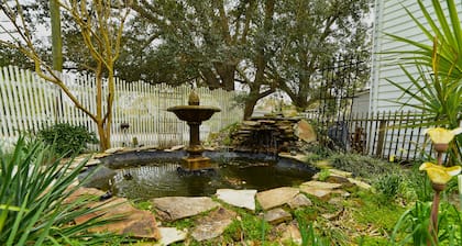 Pecan Tree Inn