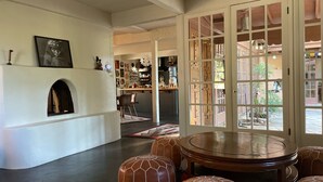 Living area - Ancient Echoes at Kelly Place (Cortez)