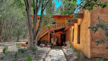 Bagian depan properti