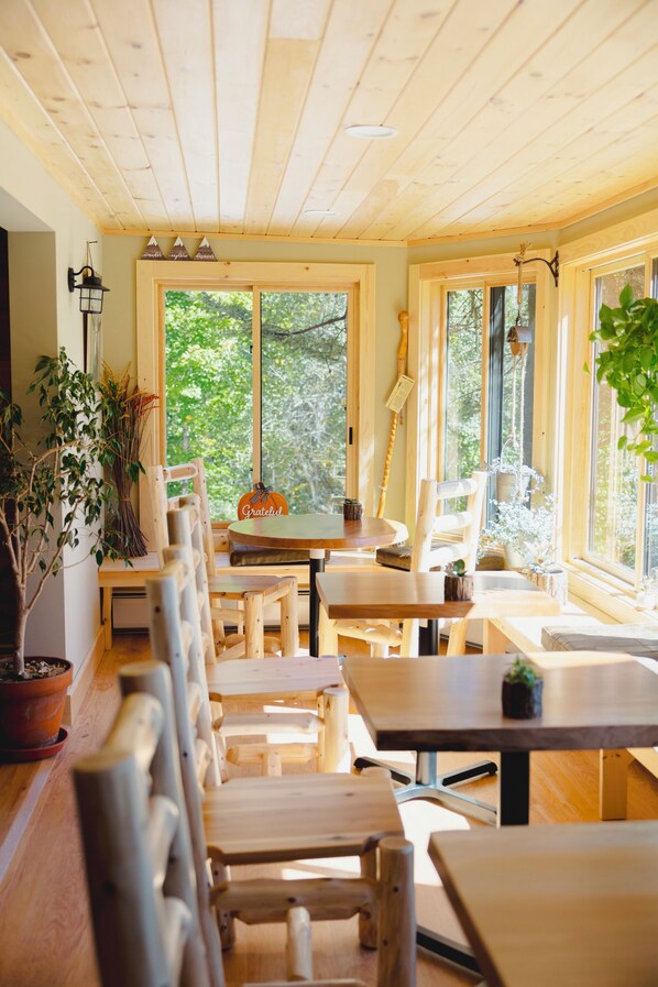 Dining room - Snowed Inn (Killington)