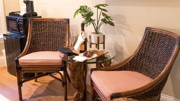 客房 (Adult Exclusive) | 特色装修、特色家居、熨斗/熨衣板、床单