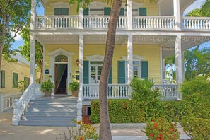 Front of property - La Pensione Inn (Key West)