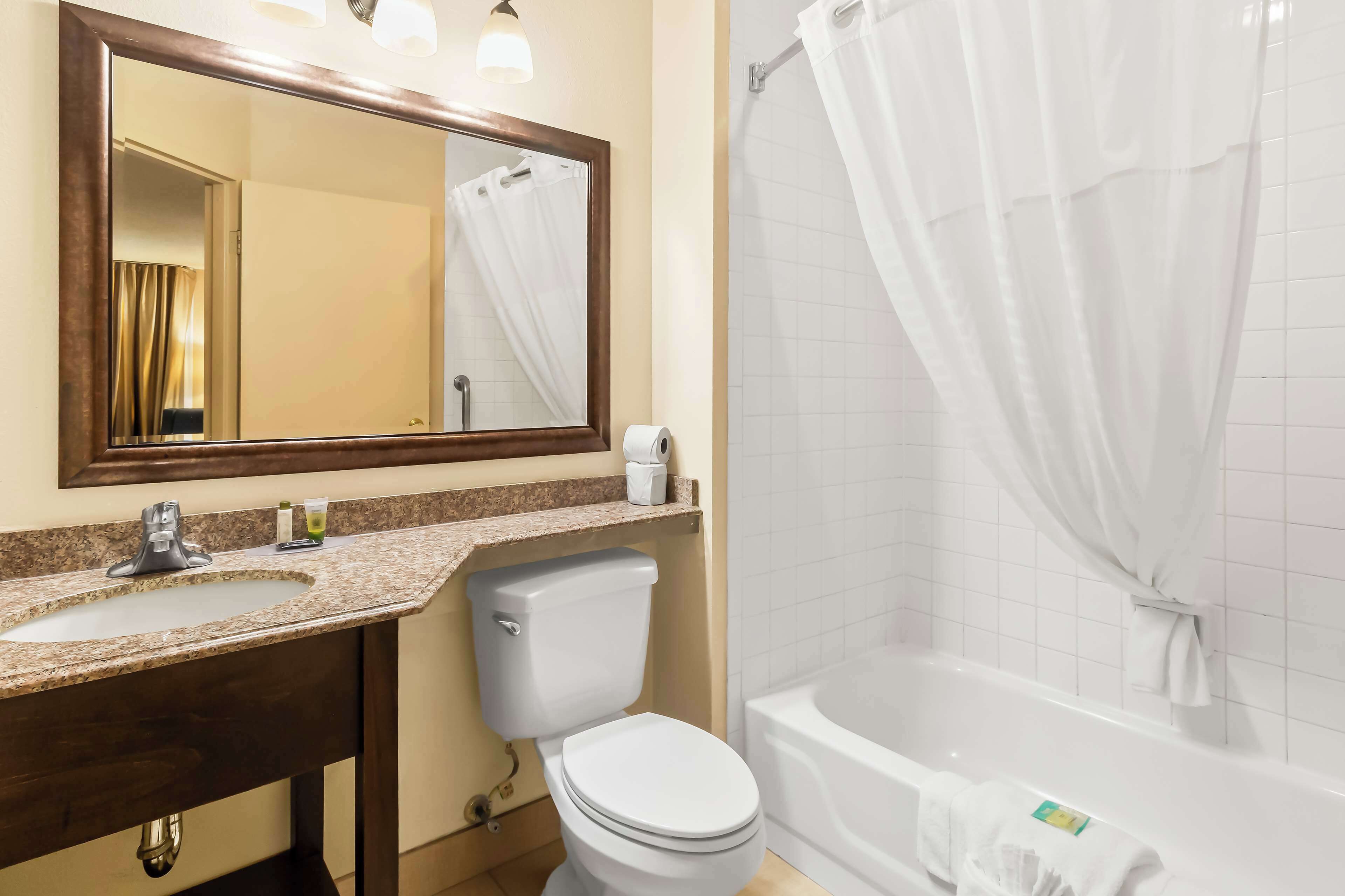 Photo - Sonesta Essential NW Houston