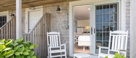 Studio, 1 Queen Bed with Sofa bed | Terrace/patio