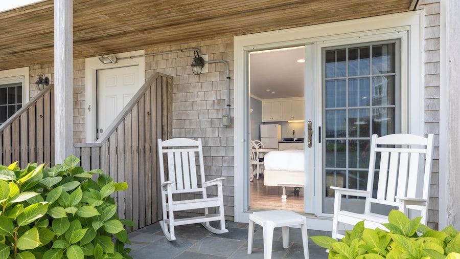 Beachside Village Resort