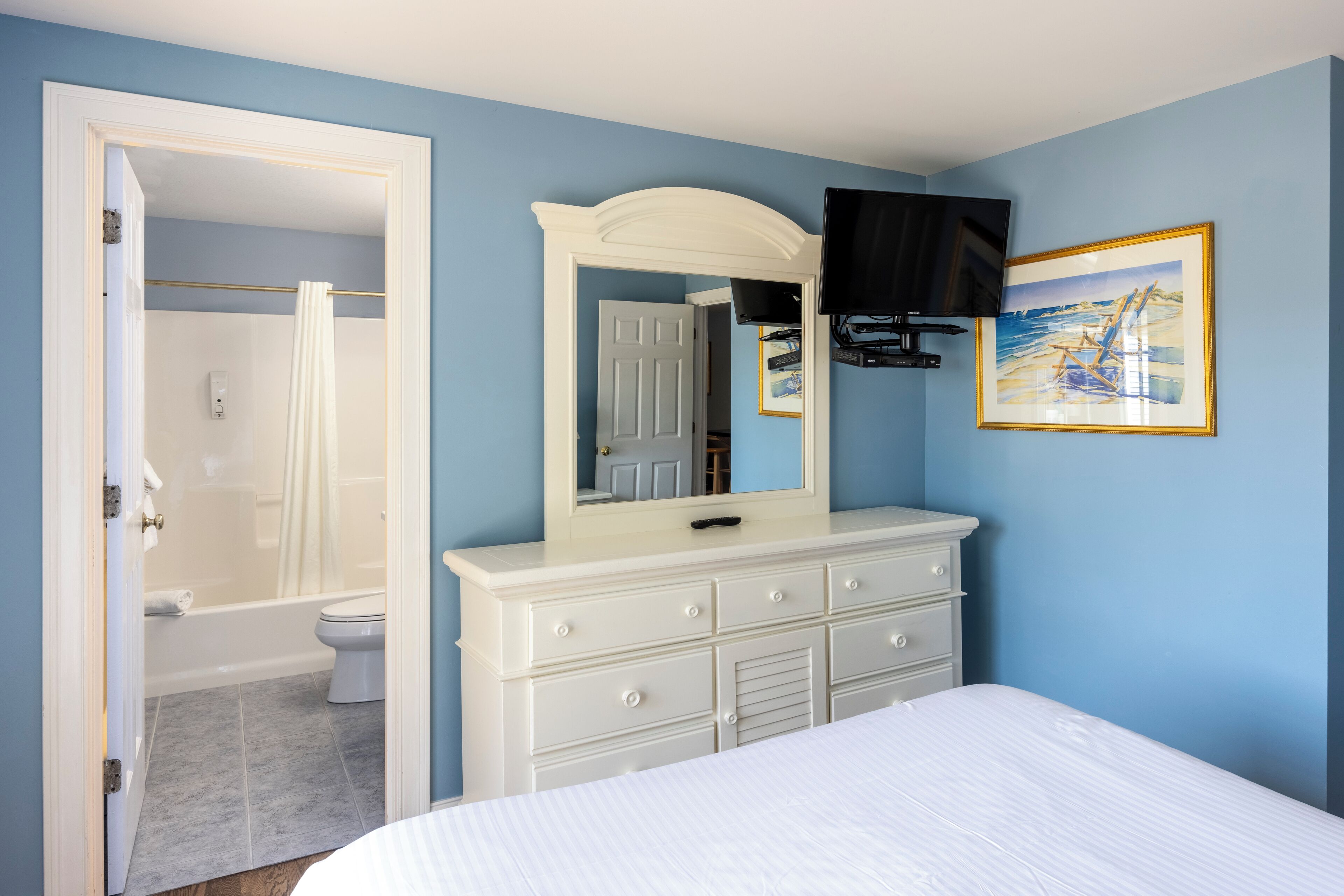 Condo, 1 Bedroom | Iron/ironing board, free WiFi, wheelchair access