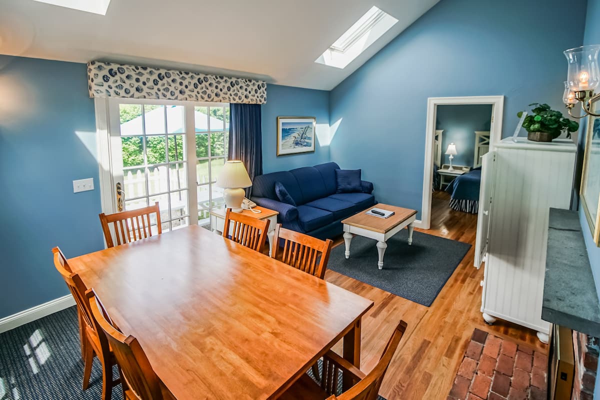 Condo, 2 Bedrooms | Living area | TV, DVD player