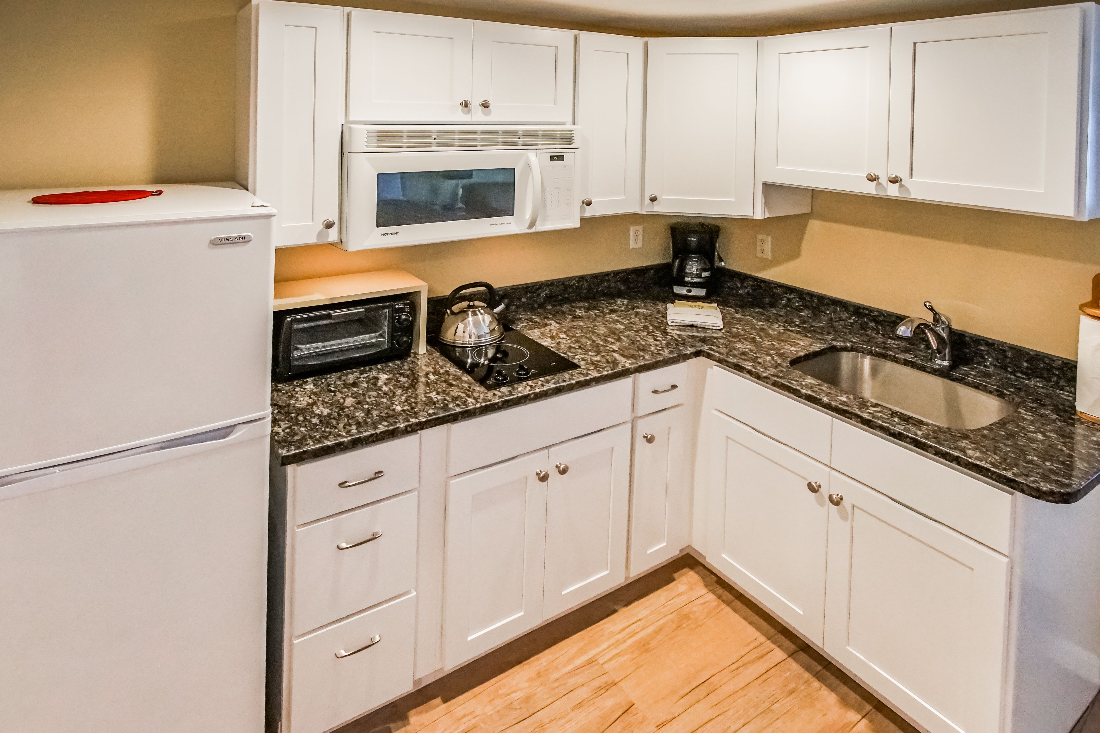 studio, 1 queen bed with sofa bed | private kitchen | full-sized fridge, microwave