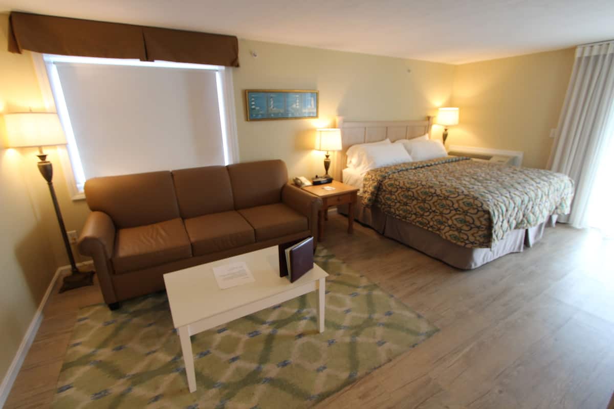 Estudio, 1 cama Queen size y sofá cama | Tabla de planchar con plancha, wifi gratis y ropa de cama