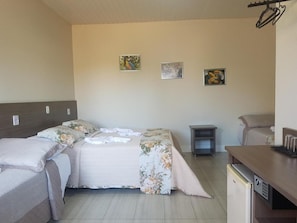 Minibar, free WiFi, bed sheets - Hotel Refugio (Bonito)
