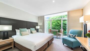 1 bedroom, in-room safe, desk, iron/ironing board