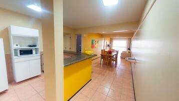 Apartamento premium, 2 quartos | Cozinha privada