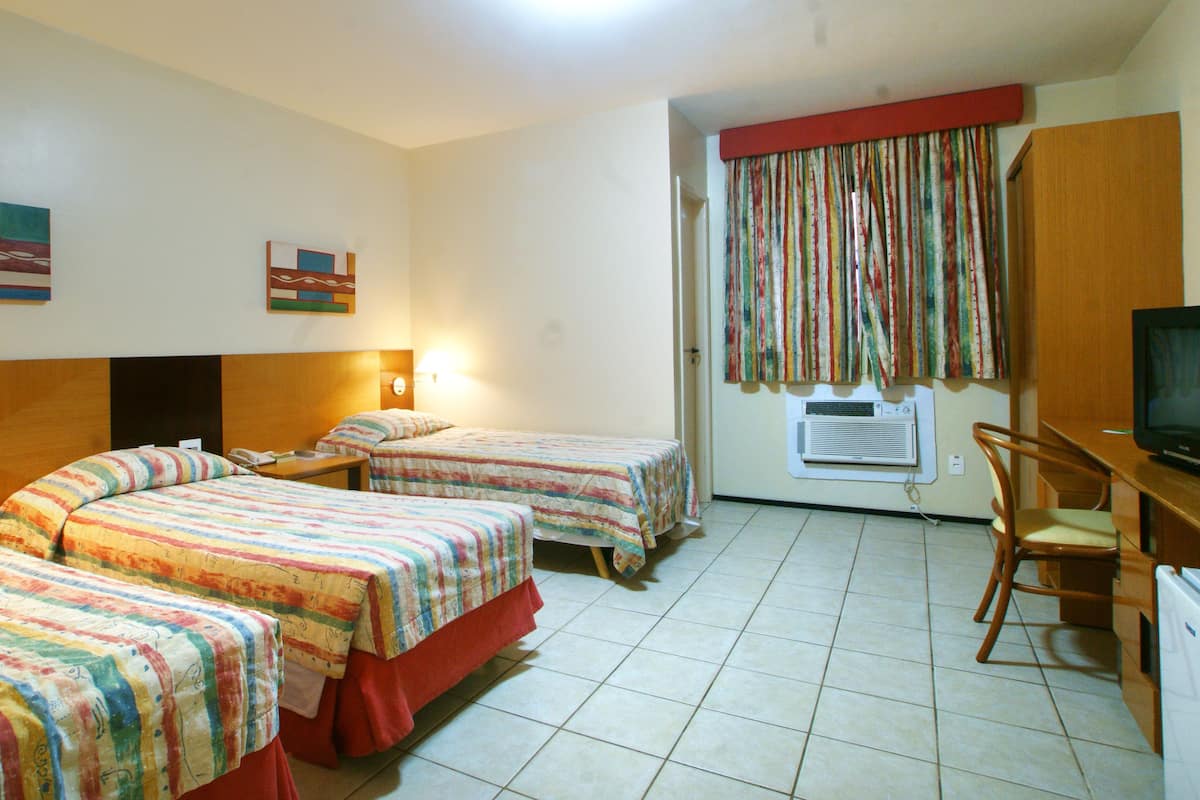 Standaard kamer, 1 twee- of 2 eenpersoonsbedden | Gratis babybedden, gratis wifi, beddengoed