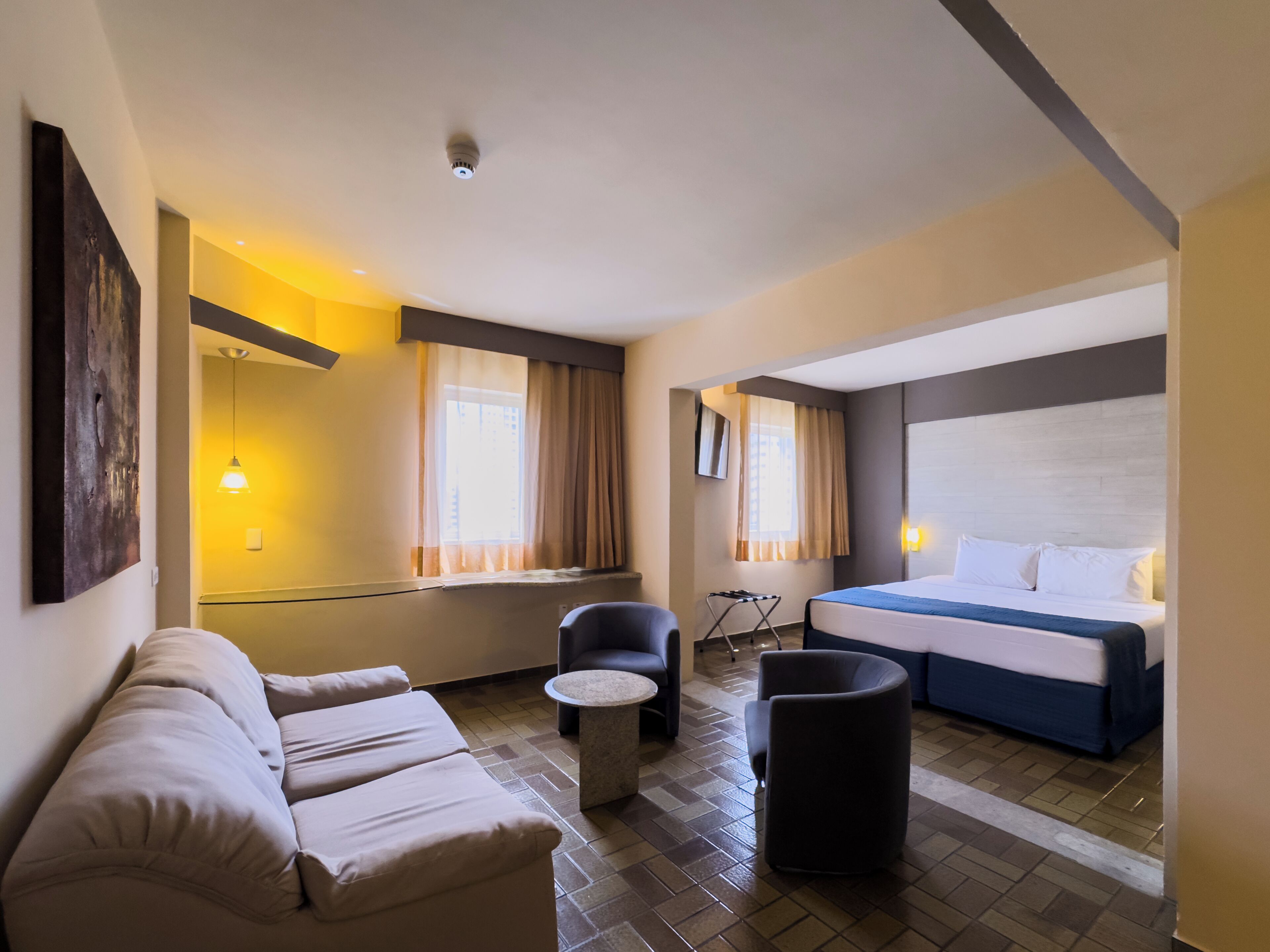 Superior Double Room | Minibar, in-room safe, desk, laptop workspace