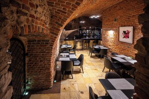 Free daily buffet breakfast - Hotel Senacki (Kraków)