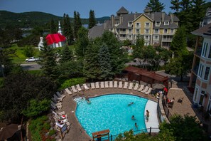 Piscine extérieure (ouverte en saison)
