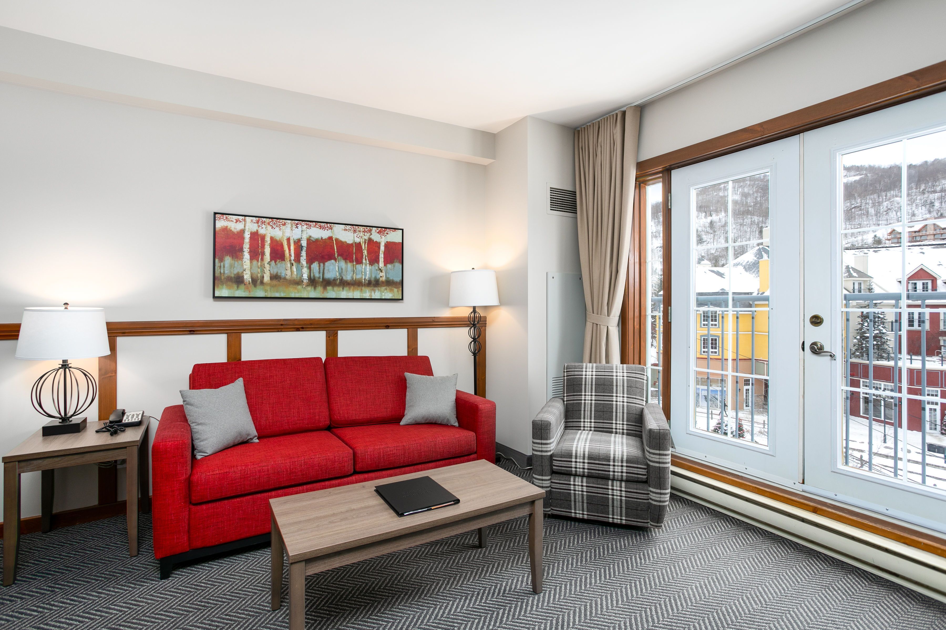 0-英寸电视（配备有线频道）