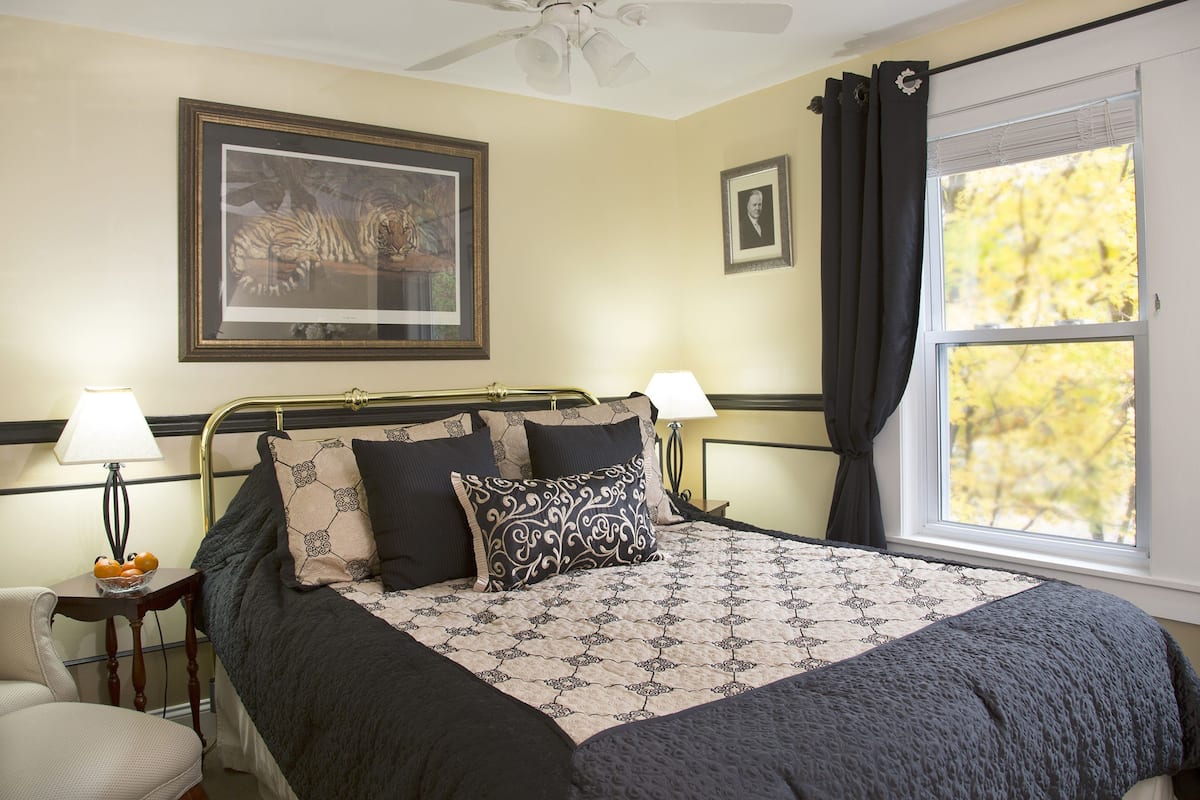 Hoover Bedroom | 1 bedroom, Egyptian cotton sheets, premium bedding, down comforters