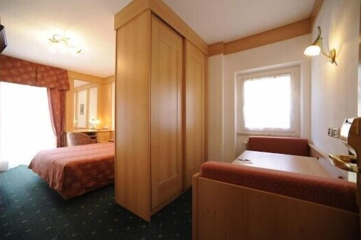 Chambre Supérieure Double ou avec lits jumeaux