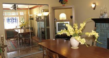 Downtown Bed and Breakfast