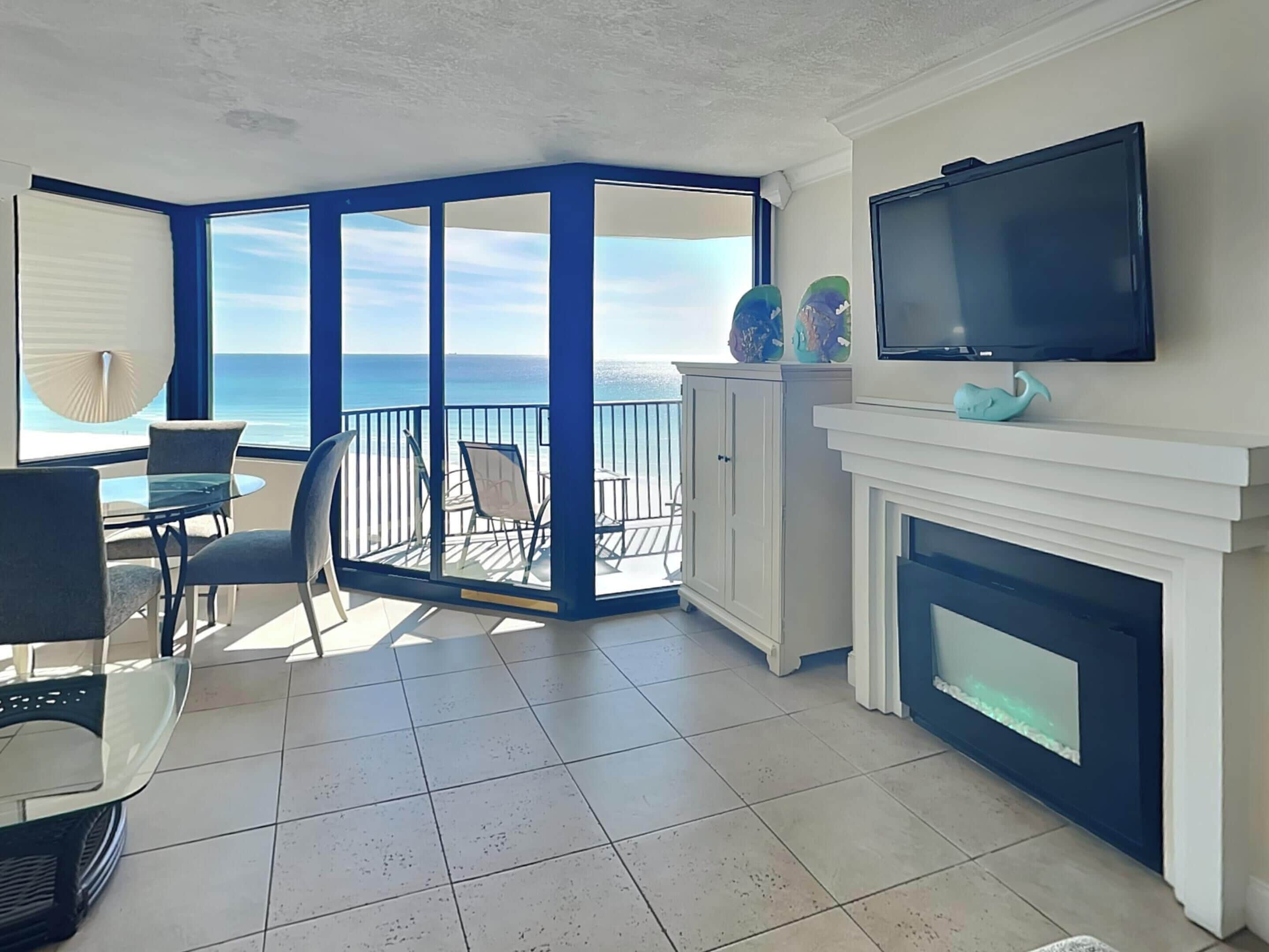 Appart'hôtel, 1 grand lit et 1 canapé-lit, balcon, vue océan (#703 West - No Pets) | Intérieur