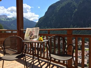 Balcony - Hotel Stella Montis (Campitello di Fassa)