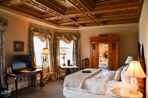 Chambre Deluxe, 1 trÚs grand lit | 1 chambre, literie de qualité supérieure, couette en duvet d'oie