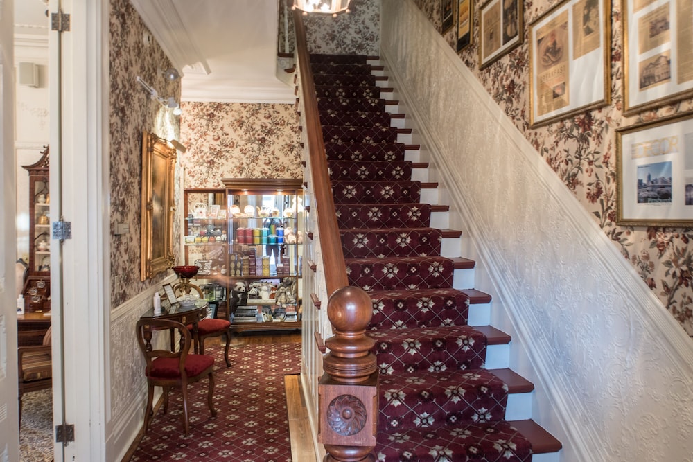 The Inn on Negley by null