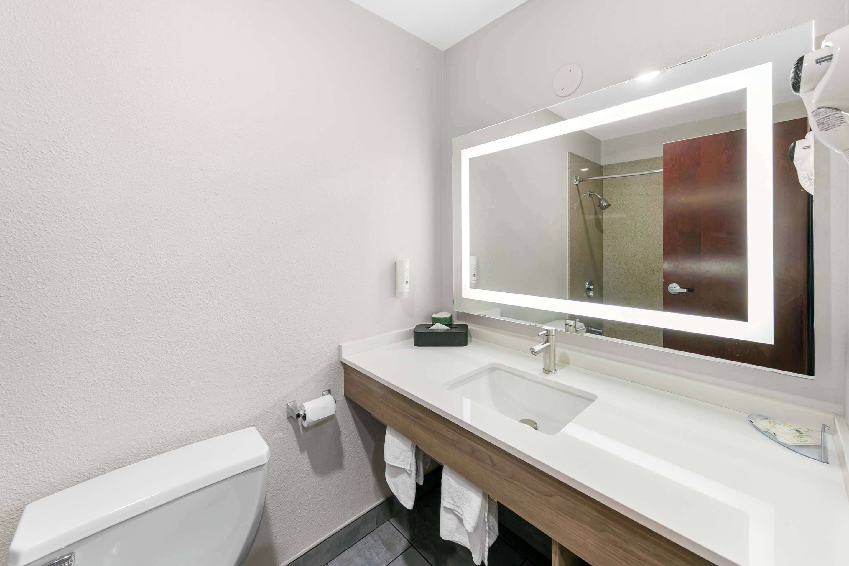 Photo - Quality Inn & Suites Sacramento Downtown Area