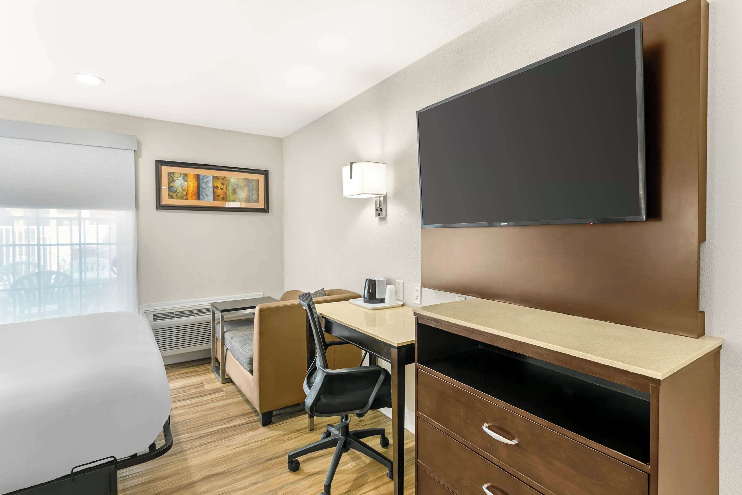 Photo - Quality Inn & Suites Sacramento Downtown Area