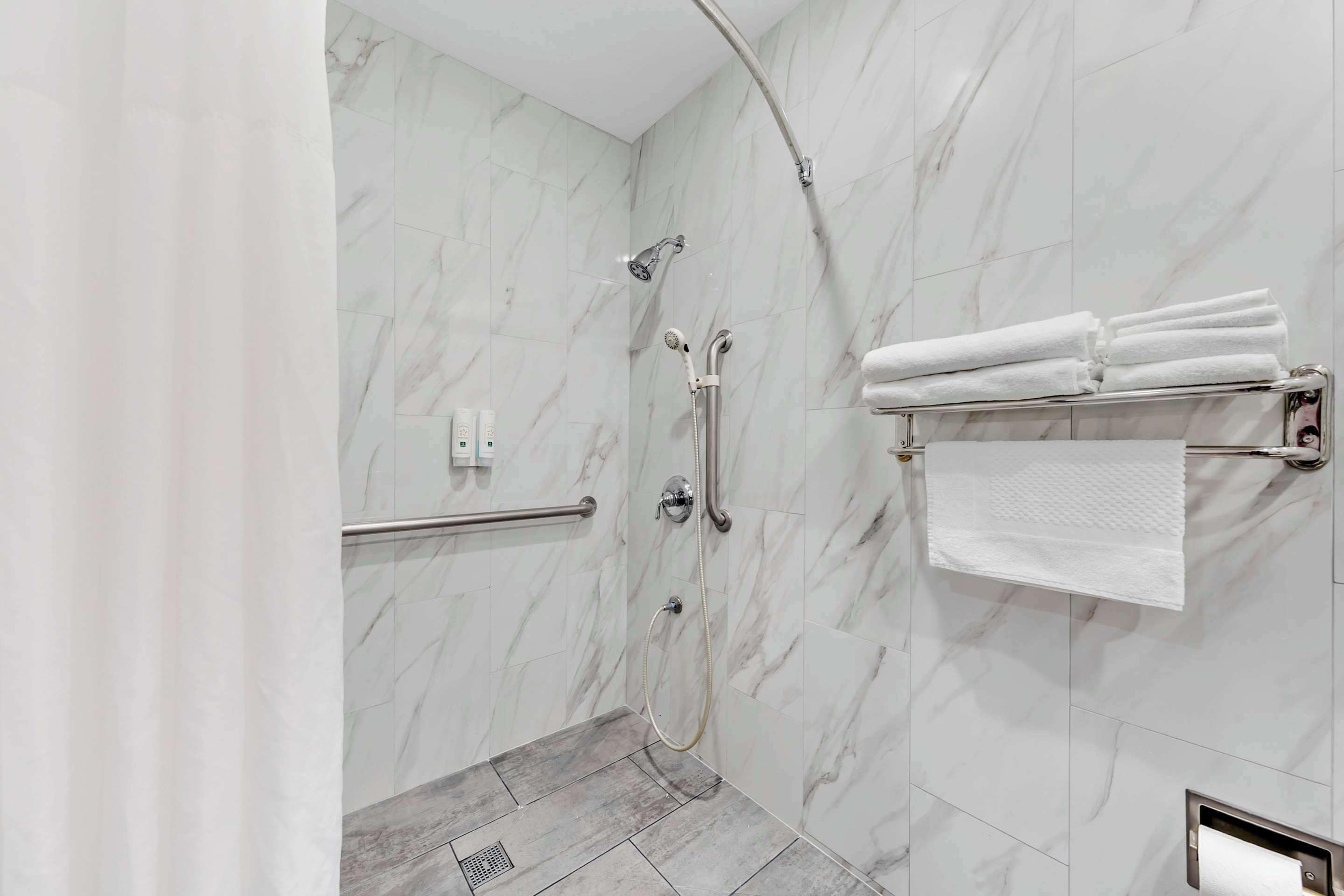 Photo - Quality Inn & Suites Sacramento Downtown Area