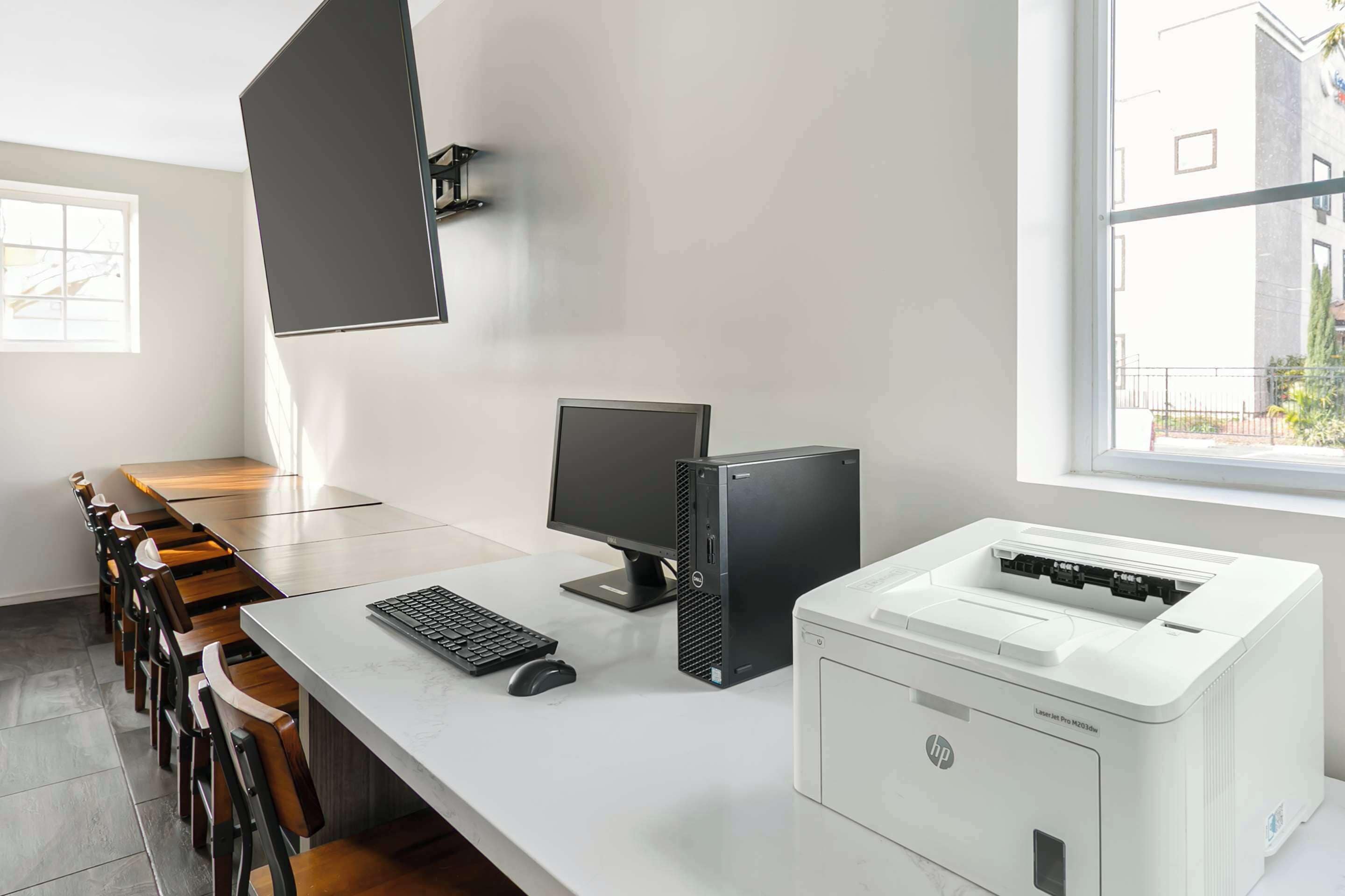 Photo - Quality Inn & Suites Sacramento Downtown Area