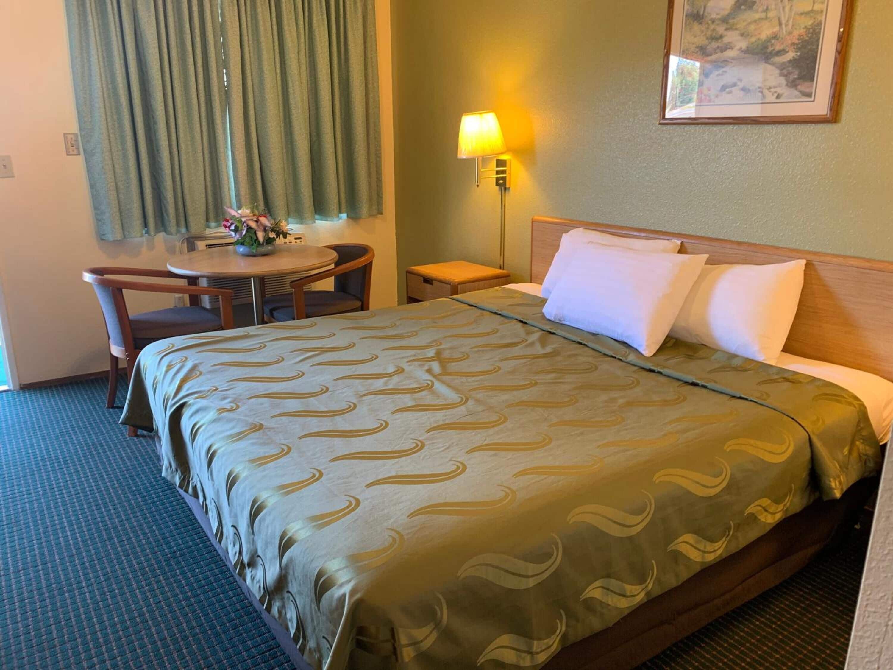 Desk, iron/ironing board, free WiFi, bed sheets