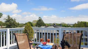 Zimmer, 1Â King-Bett, eigenes Bad | Ausblick vom Zimmer