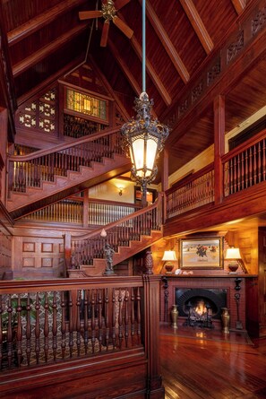 Interior entrance - Ivy Lodge Bed & Breakfast (Newport)
