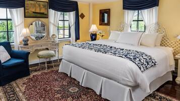 Doris Duke Suite, 1 King Bed, Living Room, Whirlpool Tub