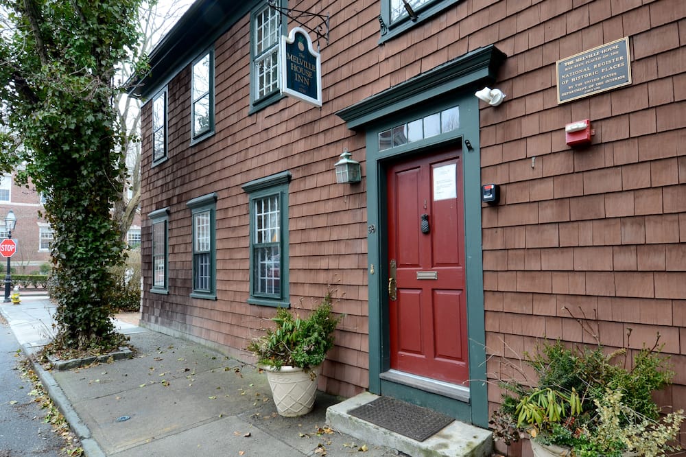 Melville House