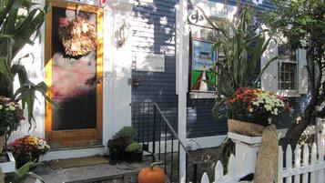 Fachada de la propiedad