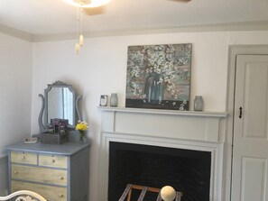 Garden Room | Room amenity