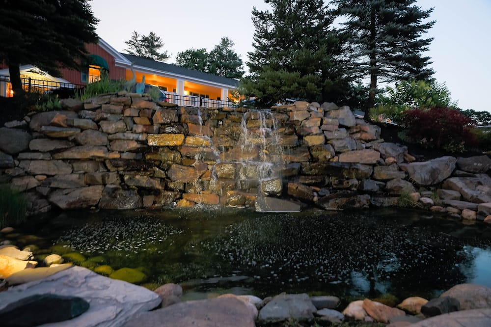 luxury hotels in Maine