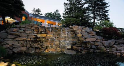 InnSeason Resorts The Falls at Ogunquit