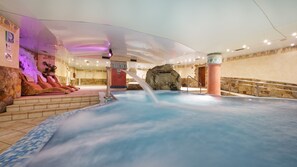 Sauna, poreallas, höyrysauna, turkkilainen sauna, vartalohoitoja