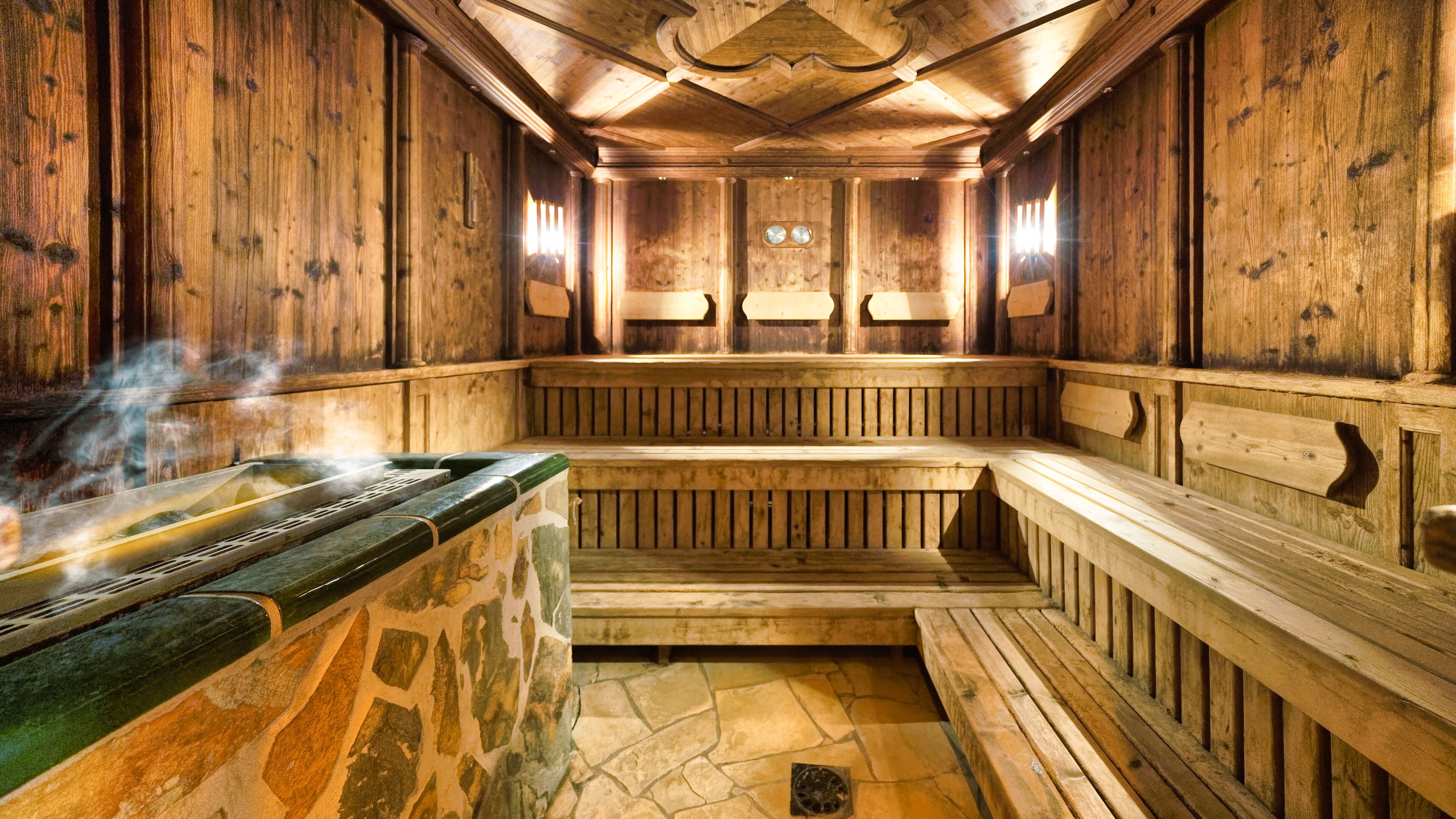 sauna, hot tub, steam room, turkish bath/hammam, body treatments