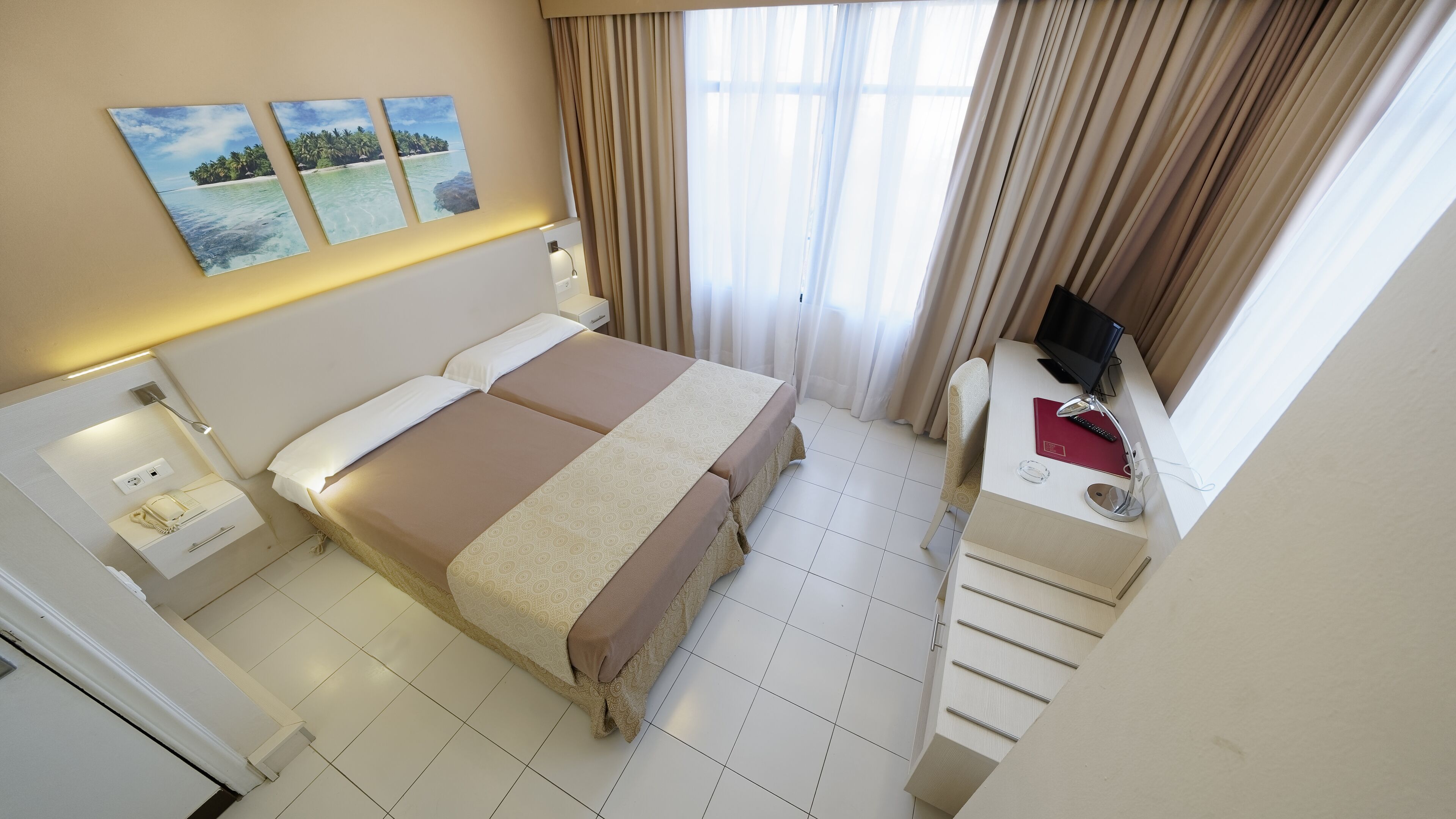 single room | in-room safe, desk, blackout curtains, free wifi