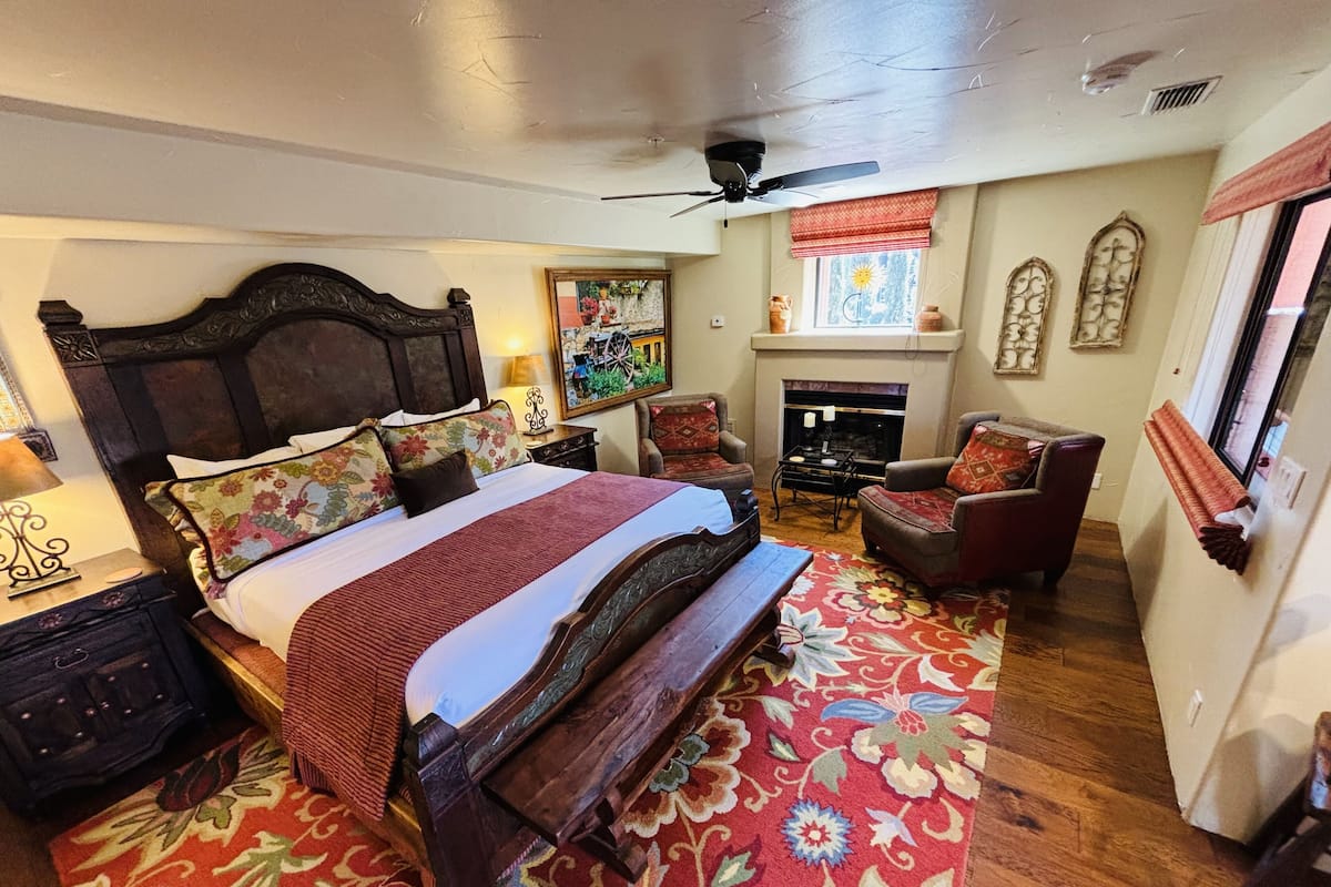Standard Room, 1 King Bed (Garden Pueblo)