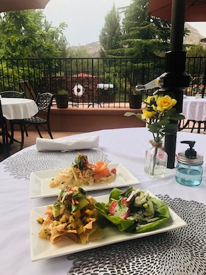 Petit déjeuner et brunch servis sur place